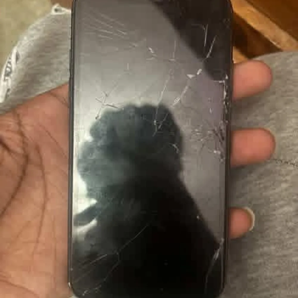 Apple iPhone Midnight Black